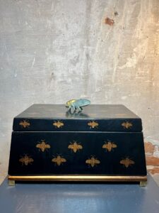 Bee box