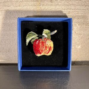Broche Apple