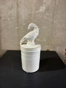 Voorraad pot klein met vogel