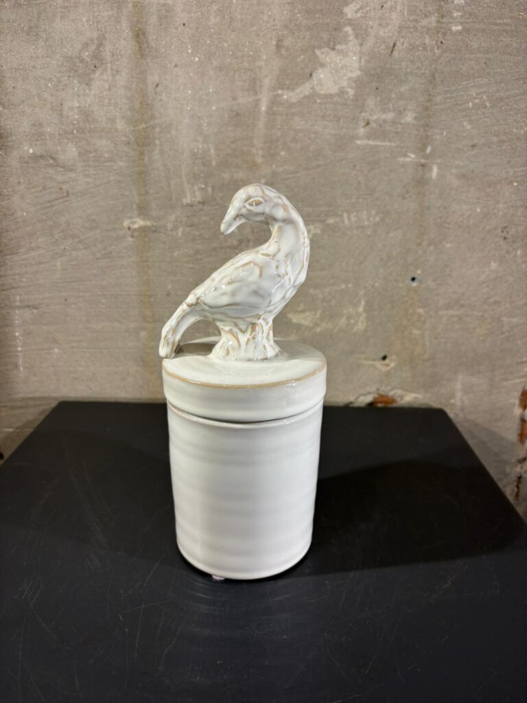 Voorraad pot klein met vogel
